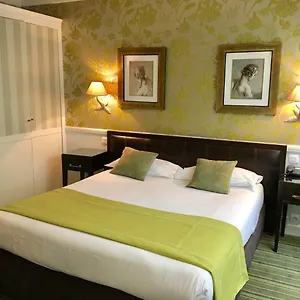 Elysees Apartahotel